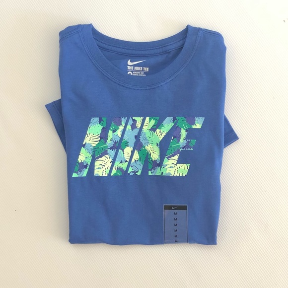 NIKe Tee - Picture 3 of 3
